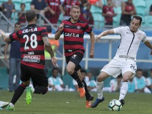 Série A teve sequência com Jô decisivo na Bahia e Palmeiras derrotado em Chapecó