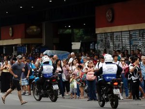 Rio de Janeiro: avenidas são liberadas e metrô reforça horário de trens