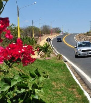 Governador afirma que vai duplicar rodovia entre Arapiraca e São Miguel