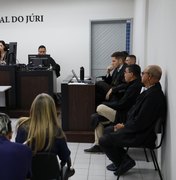 Avó de criança morta em Branquinha pede justiça durante julgamento do réu