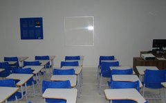 Unidade tem modernas salas de aula. 