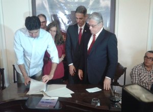 Adufal prestigia lançamento da pedra fundamental do Pólo de Tecnologia