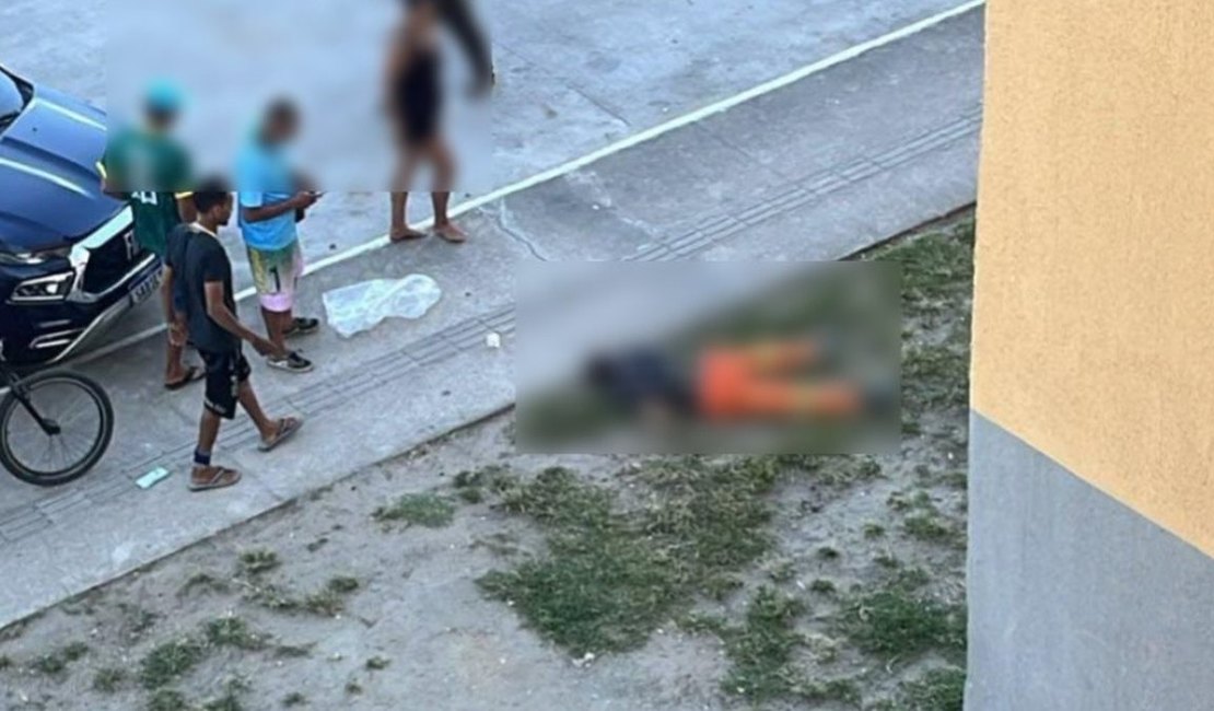 Gari é morto a tiros em frente a residencial no Vergel do Lago