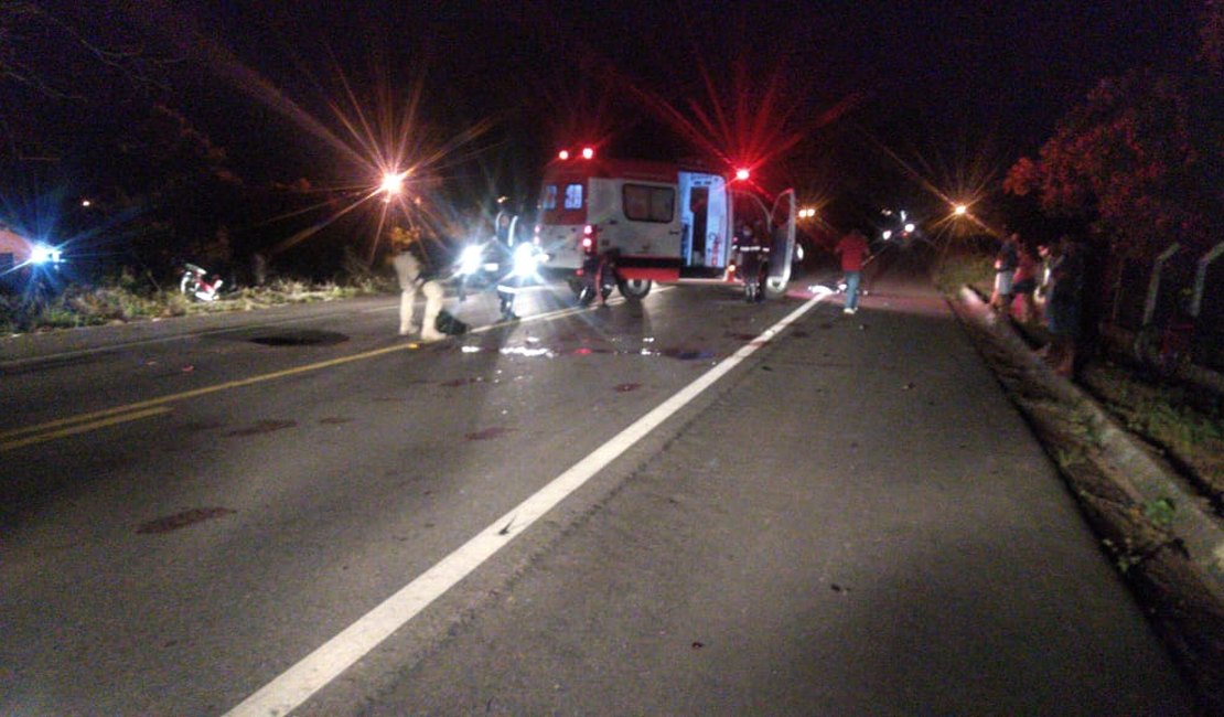 Motociclista morre após atingir animal e ser atropelado por um carro na BR 316 no Agreste