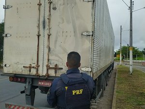 PRF prende homem por adulteração de veículo, em São Sebastião