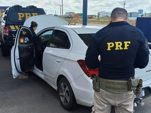 PRF recupera veículo roubado com sinais de adulteração em São Miguel dos Campos