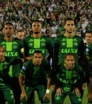 Viúvas de jogadores da Chapecoense se apoiam no amor aos filhos para retomar vida