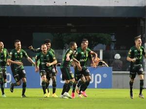 Santos perde do América-MG em casa e pode terminar rodada na zona do rebaixamento