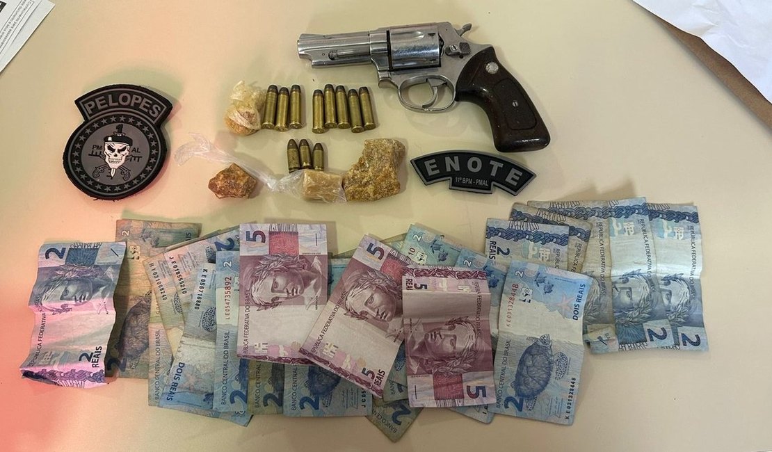 Polícia efetua prisão e apreende arma, munição e dinheiro durante operação em Penedo