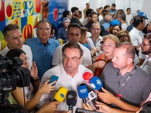Cercado de expectativa, Luciano Barbosa segue pressionado por voto ao governo de Alagoas