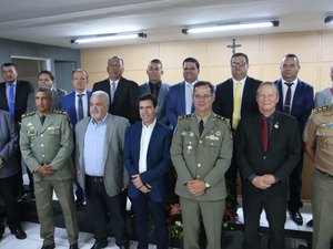 Ex-comandate do 3° BPM, coronel Mário César Nunes recebe título de cidadão honorário de Arapiraca