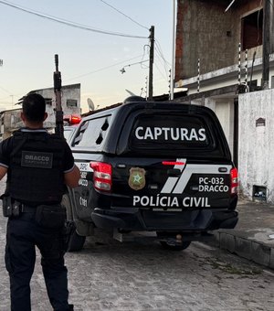 Criminosos morrem em troca de tiros com a polícia durante operação de combate ao tráfico de drogas