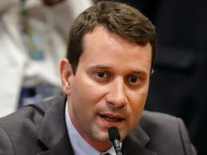 Deputado alagoano é relator de projeto que aprimora políticas de combate à violência nas escolas