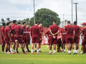 CRB finaliza preparação e embarca para duelo contra o Atlético Goianiense pela Série B