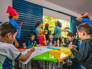 Escola de Campo recebe estudantes com atividades lúdicas em alusão ao Dia do Folclore