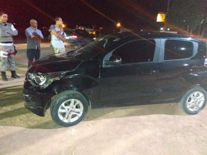  Condutor faz conversão em rodovia, invade contramão e colide em motociclista