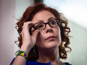 Justiça da Itália anula extradição e Carla Zambelli será solta