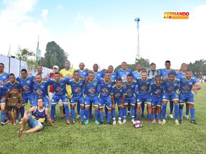 Prefeito Fernando Cavalcante prestigia final do Regional de Inverno Quarentão Master e destaca apoio ao esporte no município