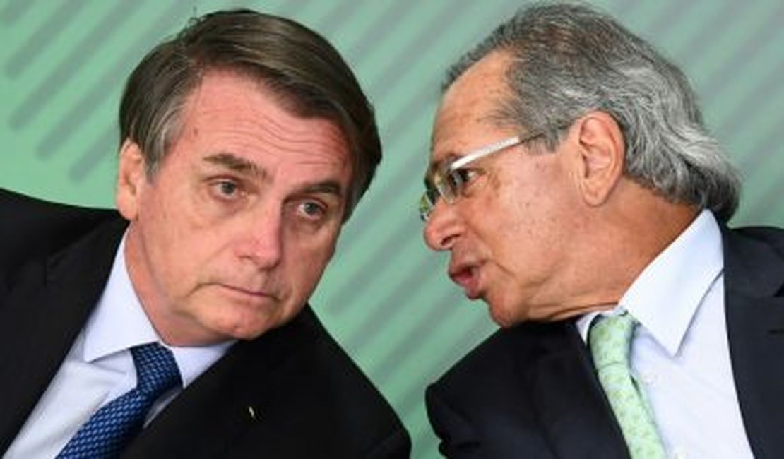 Bolsonaro não sanciona repasse e servidores podem ficar sem salário