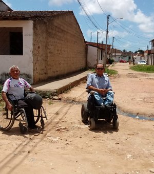 Cadeirantes solicitam pavimentação de ruas no Village Campestre