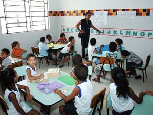 Alunos das redes municipais são maioria em Alagoas
