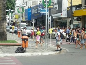 Assaltantes invadem loja e anunciam assalto em Arapiraca