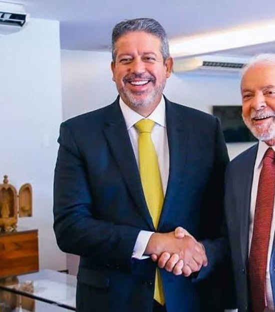Arthur Lira ‘lança’ Lula candidato à reeleição em 2026
