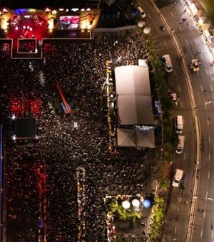 Gustavo Mioto e Ana Castela sobem ao palco no segundo dia do São João Massayó