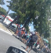 Funcionários do Hospital Veredas realizam mais um protesto nesta terça-feira (25)
