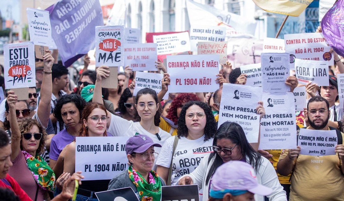 PL de combate ao feminicídio articula ações na assistência e educação em Maceió