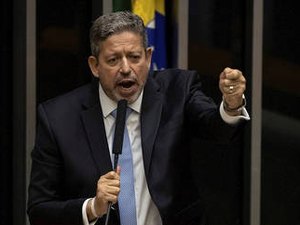 'Parlamentar precisa ter voto e voz preservados', afirma Lira