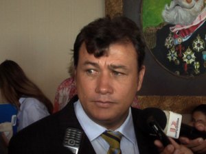 Cristiano Mateus é acusado de agredir ex-esposa 