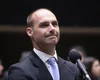 Eduardo Bolsonaro responsabiliza Moraes e PF por assalto a familiares no RJ
