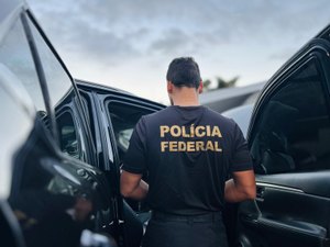 PF prende suspeito de armazenar imagens de abuso sexual infantil em Maceió