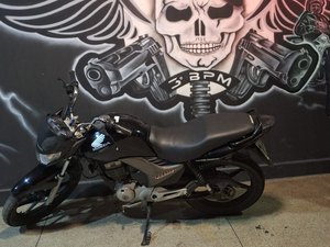 Motociclista sem CNH é flagrado por direção perigosa em Arapiraca