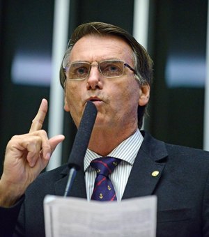 Jair Bolsonaro participa do Roda Viva nesta segunda-feira