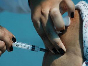 Covid-19: Brasil bate recorde com 4.249 mortes registradas em 24 horas