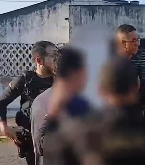 Polícia prende dois suspeitos de armazenar material sexual infantil em Maceió