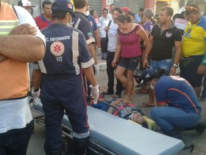 Parede de construção cai em cima de duas mulheres