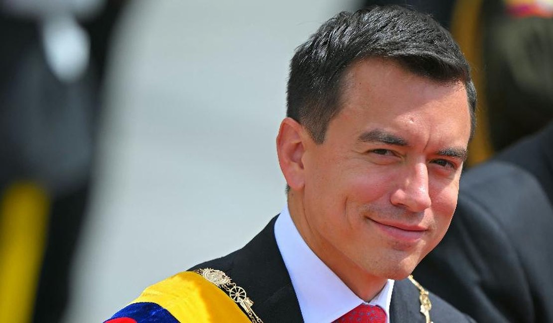 Presidente do Equador sofre tentativa de assassinato, diz governo