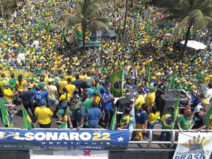 Com Collor e Léo Dias, atos pró-liberdade em Maceió e no interior arrastam multidões