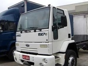 Homem tem caminhão roubado em PE e é deixado pelos criminosos em AL