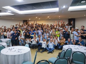 Paulo Dantas reúne mais de 80 prefeitos e mostra força em apoio a Renan Filho