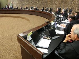 Pedido de vista suspende julgamento sobre repasse de imposto de renda da ALE