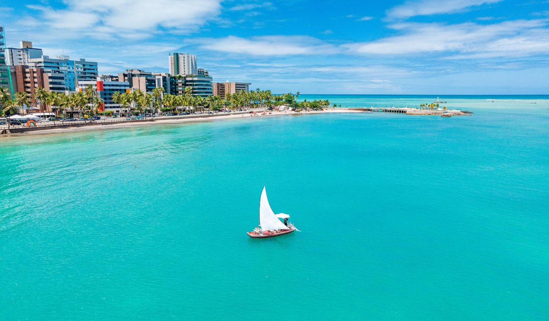 Maceió ocupa 2º lugar no ranking dos 20 destinos mais procurados para viagens