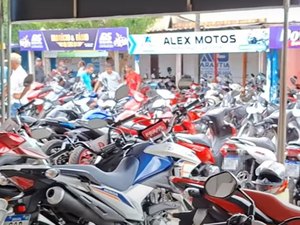 Homem finge interesse por moto e tenta furtá-la durante test-drive em feira de Arapiraca