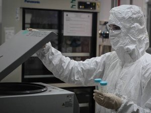 Na corrida pela vacina para covid-19, apenas um estudo está na fase de testagem maciça