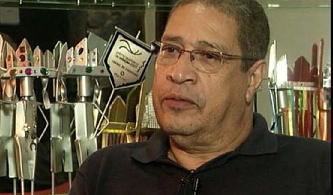 Covid-19 mata o jornalista Ailton Villanova