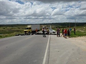 Bandidos voltam a agir e realizam arrastão em Delmiro Gouveia