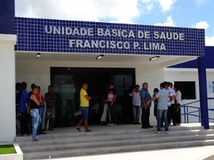 Crianças com microcefalia recebem assistência